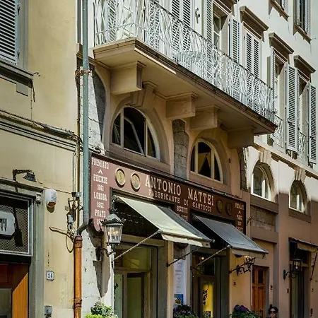 Le Dimore Di Casa Mattei N 10 * Prato (Prato)